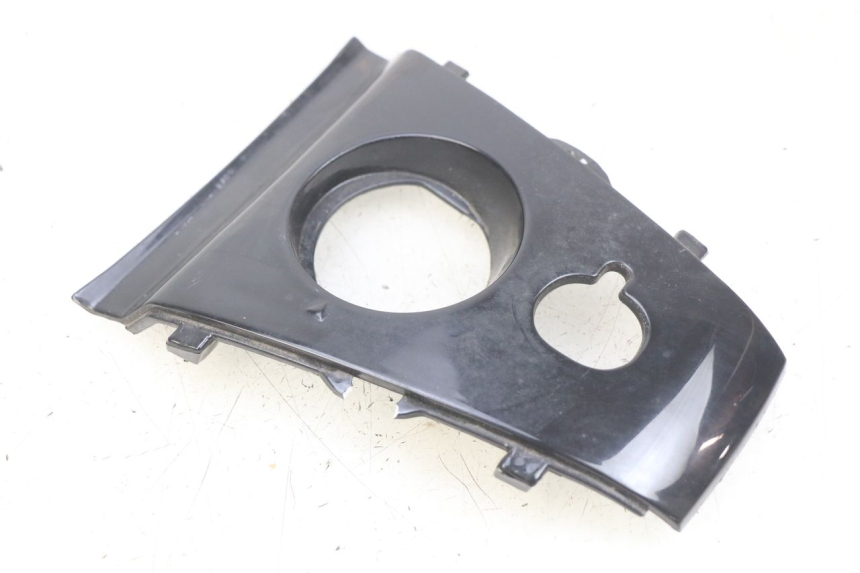 photo de Złącze tylnej owiewki BAOTIAN BT 49 QT-9 50 (2006 - 2010) - Inny kąt widzenia