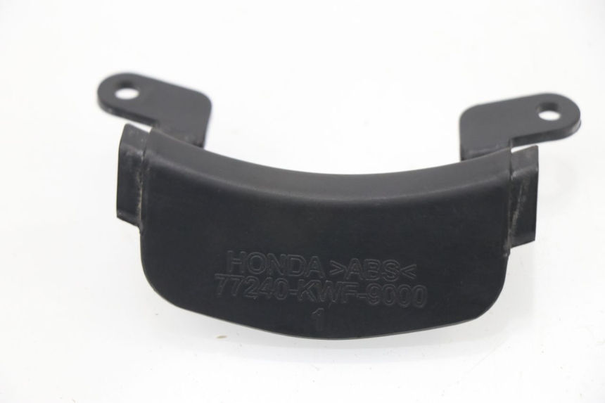 photo de Złącze owiewki tylnej HONDA CBF 125 (2009 - 2015) - Widok główny
