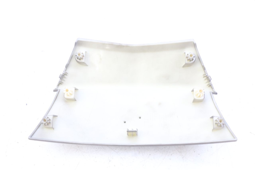 photo de Złącze tylnej owiewki PEUGEOT CITYSTAR AIR 125 (2014 - 2017) - Szczegół części