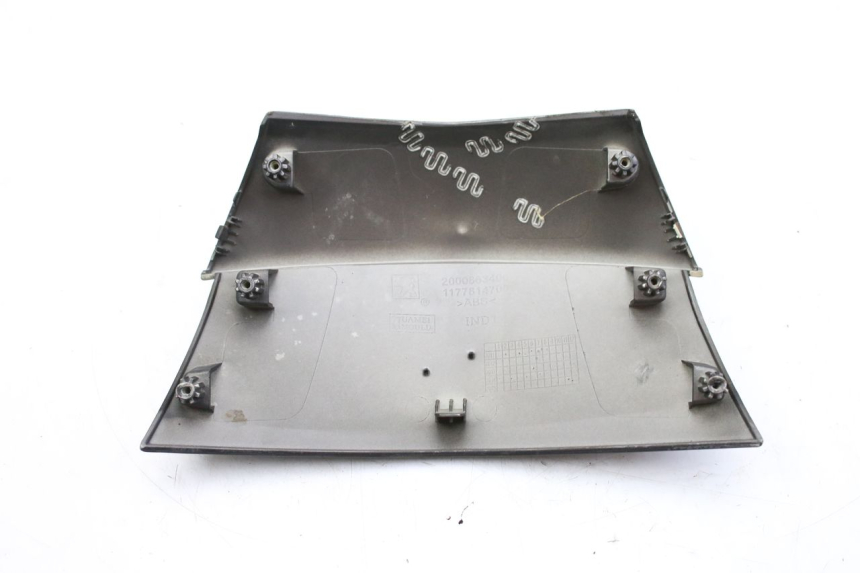 photo de Złącze tylnej owiewki PEUGEOT CITYSTAR 50 (2013 - 2017) - Widok ogólny