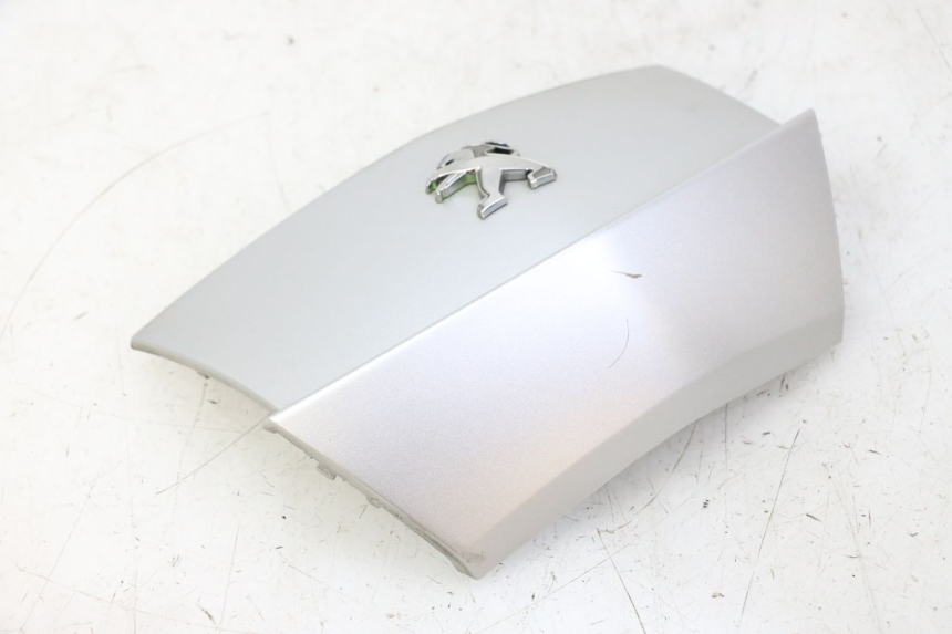 photo de Złącze tylnej owiewki PEUGEOT CITYSTAR 50 (2013 - 2017) - Zbliżenie techniczne