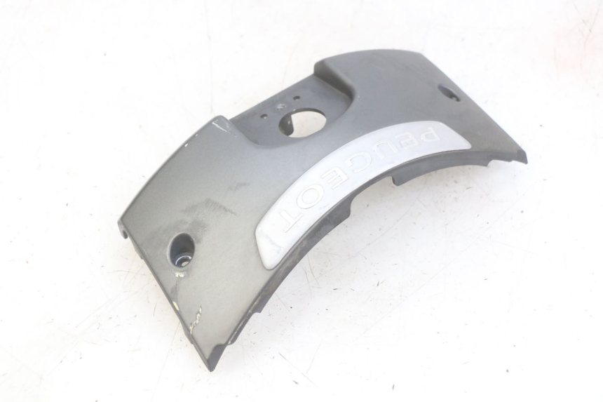 photo de Złącze tylnej owiewki PEUGEOT DJANGO 4T 50 (2014 - 2019) - Zoom stanu zużycia