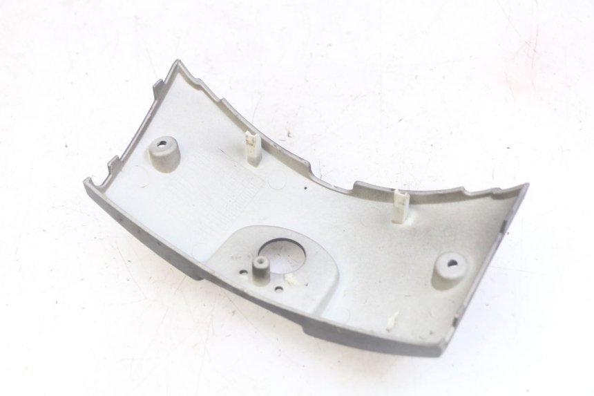 photo de Złącze tylnej owiewki PEUGEOT DJANGO 4T 50 (2014 - 2019) - Inny kąt widzenia