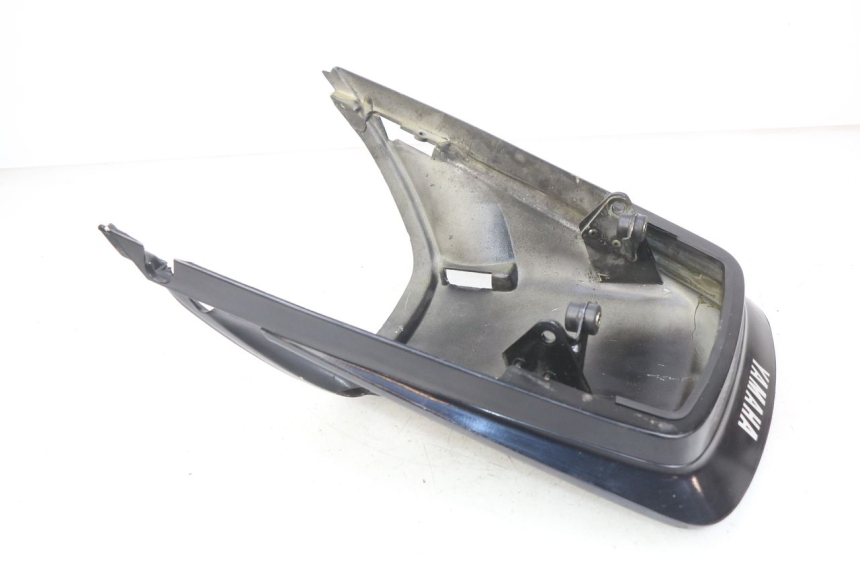 photo de Złącze tylnej owiewki YAMAHA FJ 3CX 1200 (1986 - 1996) - Zoom stanu zużycia