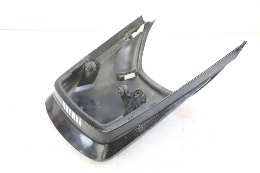 photo de Złącze tylnej owiewki YAMAHA FJ 3CX 1200 (1986 - 1996) - Zbliżenie techniczne