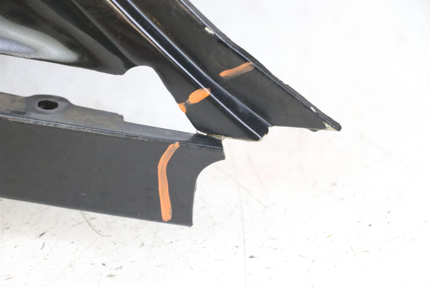 photo de Złącze tylnej owiewki YAMAHA FJ 3CX 1200 (1986 - 1996) - Widok ogólny