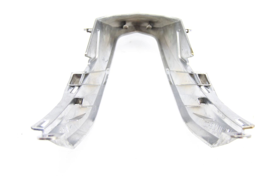 photo de Złącze tylnej owiewki MBK FLIPPER 115 (2013 - 2017) - Zbliżenie techniczne