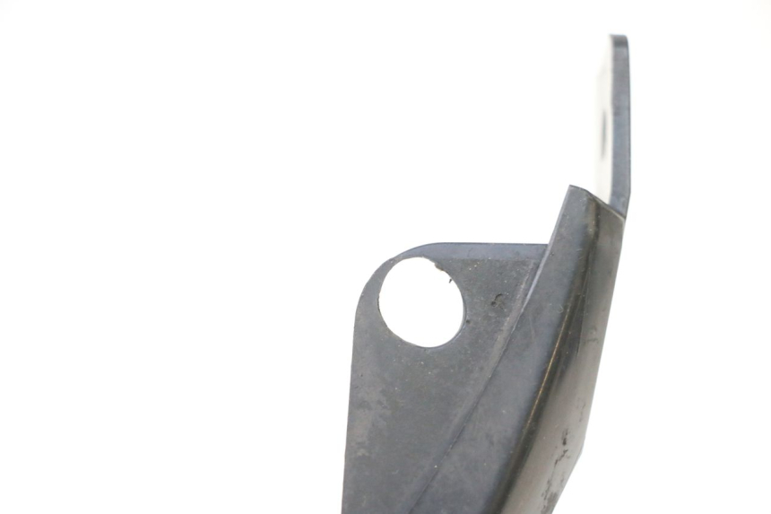 photo de Złącze tylnej owiewki YAMAHA FZ1 FAZER 1000 (2007 - 2009) - Szczegół części