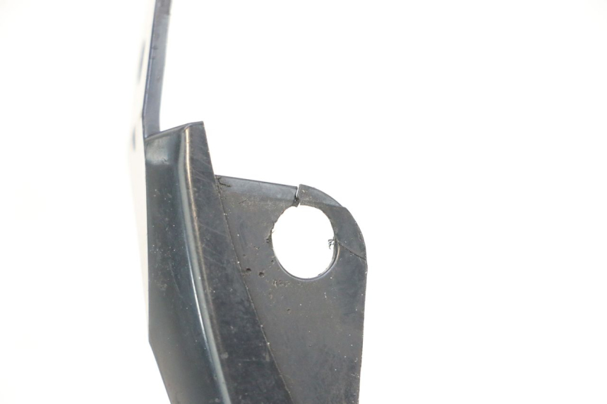 photo de Złącze tylnej owiewki YAMAHA FZ1 FAZER 1000 (2007 - 2009) - Zoom stanu zużycia