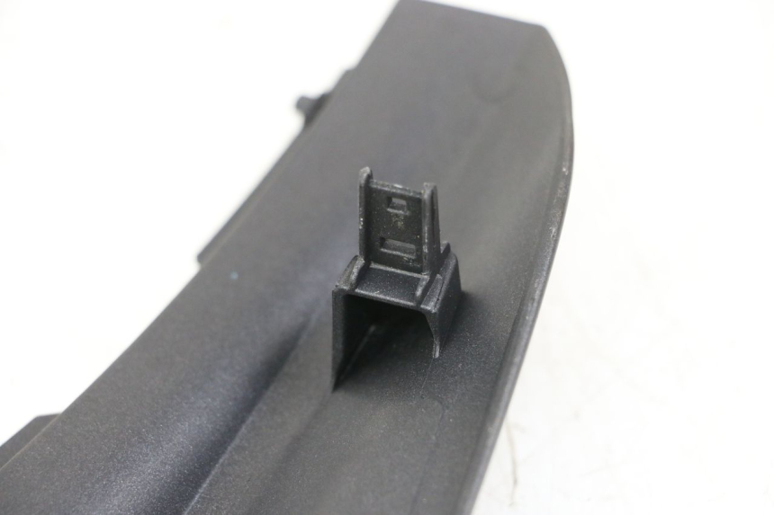 photo de Złącze tylnej owiewki HONDA PCX (JF57/JF64) 125 (2014 - 2018) - Zoom stanu zużycia