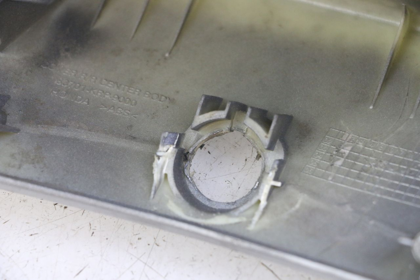 photo de Złącze tylnej owiewki HONDA SCV LEAD 100 (2003 - 2007) - Widok ogólny