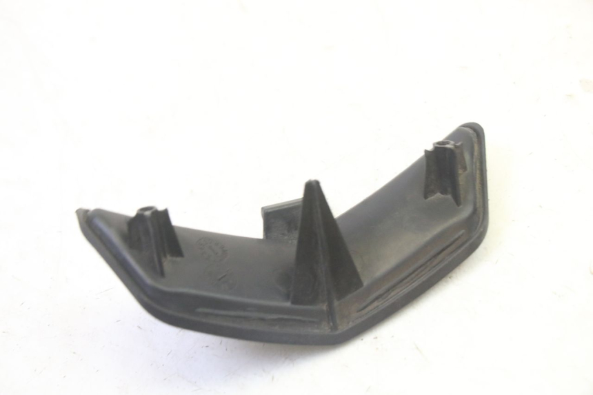 photo de Złącze dolnej tylnej owiewki QUADRO 4 4D 350 (2015 - 2018) - Zoom stanu zużycia