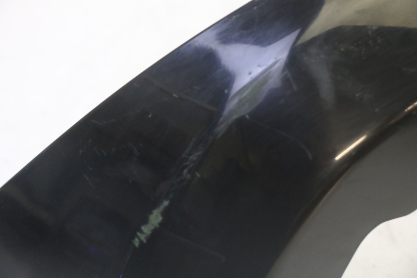 photo de Złącze dolnej tylnej owiewki SUZUKI BURGMAN 125 (2007 - 2014) - Zoom stanu zużycia