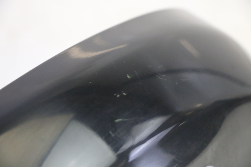 photo de Złącze dolnej tylnej owiewki SUZUKI BURGMAN 125 (2007 - 2014) - Inny kąt widzenia