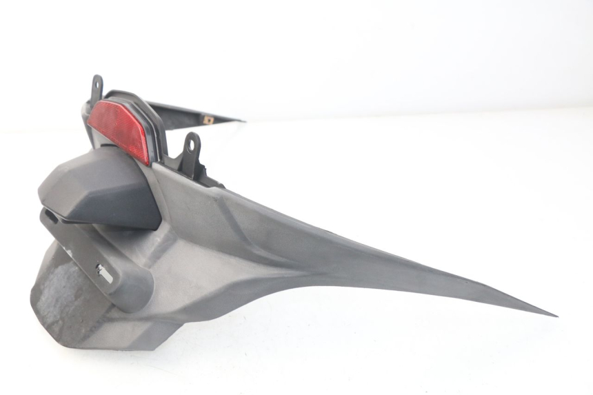 photo de Złącze dolnej tylnej owiewki KYMCO DINK STREET 125 (2009 - 2014) - Zoom stanu zużycia