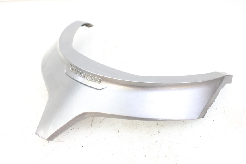 photo de Złącze dolnej tylnej owiewki HONDA FORZA ABS 300 (2013 - 2017) - Widok główny