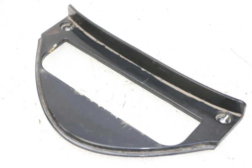 photo de Złącze dolnej tylnej owiewki KYMCO GRAND DINK 125 (2008 - 2014) - Inny kąt widzenia