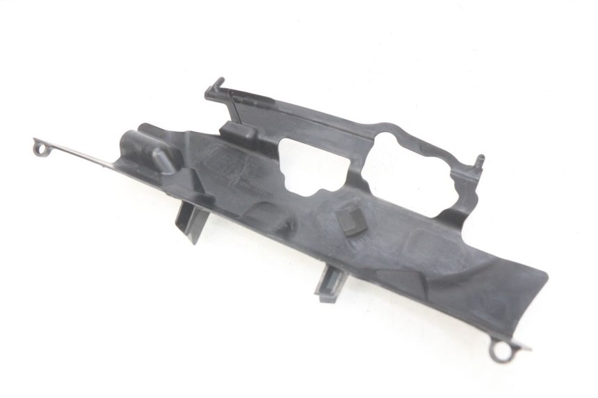 photo de Złącze dolnej tylnej owiewki SUZUKI GSX-R GSXR 750 (2011 - 2016) - Widok główny