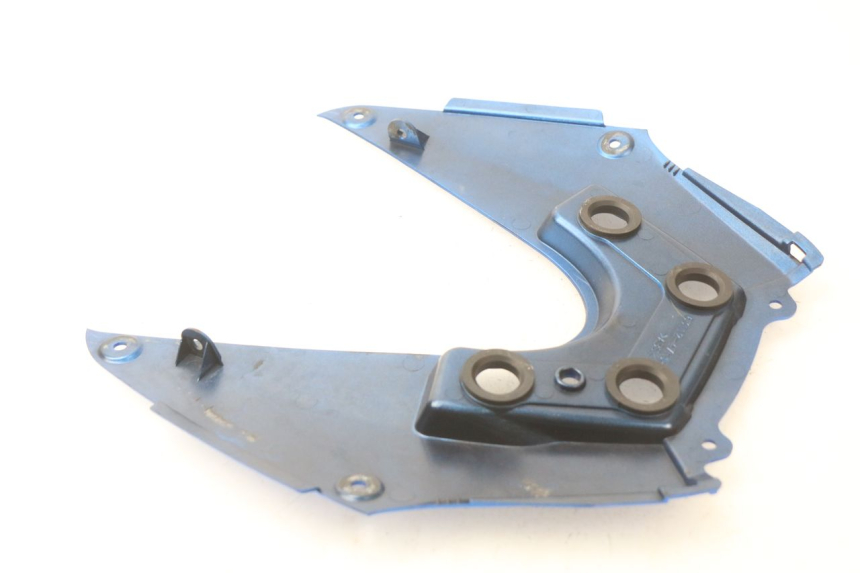 photo de Złącze dolnej tylnej owiewki SUZUKI GSX-R GSXR K16 1000 (2012 - 2016) - Widok ogólny