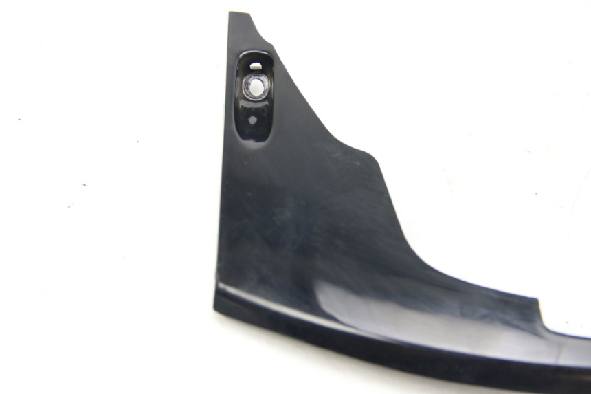 photo de Złącze dolnej tylnej owiewki REVATTO IMPERATOR 125 (2007 - 2015) - Zoom stanu zużycia