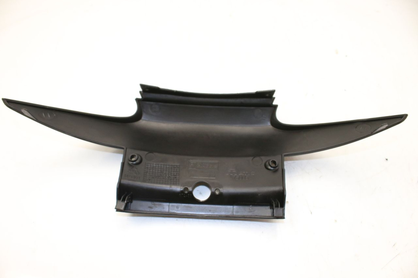 photo de Złącze dolnej tylnej owiewki PIAGGIO MP3 LT 300 (2010 - 2016) - Zbliżenie techniczne