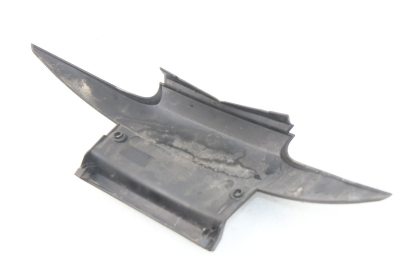 photo de Złącze dolnej tylnej owiewki PIAGGIO MP3 125 (2006 - 2014) - Szczegół części