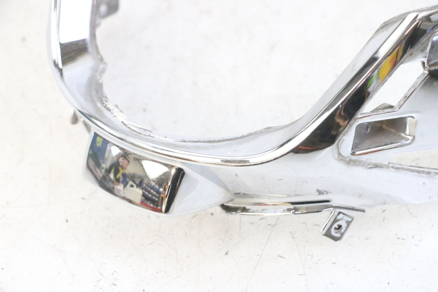 photo de Złącze dolnej tylnej owiewki KYMCO LIKE 4T 50 (2019 - 2025) - Stan powierzchni