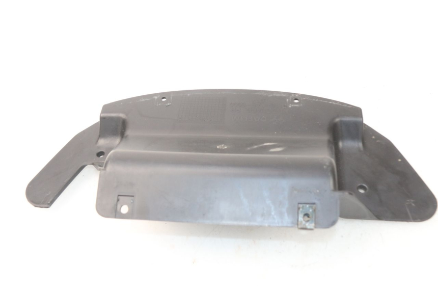 photo de Złączenie dolnej tylnej owiewki DAELIM S3 125 (2010 - 2017) - Zoom stanu zużycia