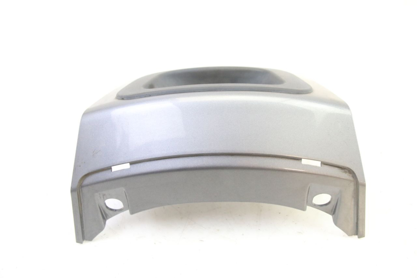 photo de Złącze dolnej tylnej owiewki PEUGEOT SATELIS 250 (2006 - 2012) - Punkty mocowania