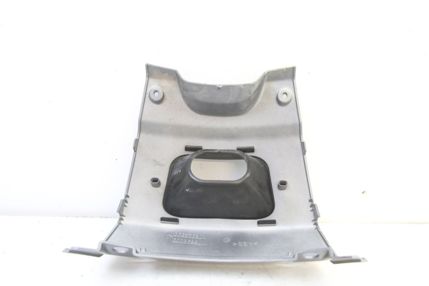 photo de Złącze dolnej tylnej owiewki PEUGEOT SATELIS 250 (2006 - 2012) - Część sprawdzona