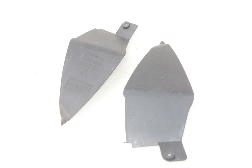 photo de Złącze dolnej tylnej owiewki APRILIA SR 2T 50 (2012 - 2017) - Zoom stanu zużycia