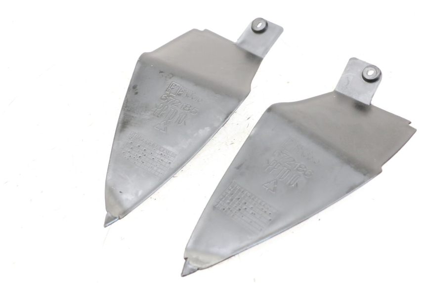 photo de Złącze dolnej tylnej owiewki APRILIA SR MOTARD 50 (2012 - 2018) - Szczegół części