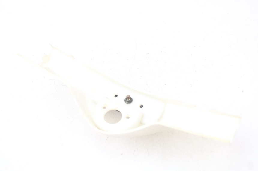 photo de Złączenie dolnej tylnej owiewki RAZZO STEED 125 (2012 - 2018) - Zoom stanu zużycia