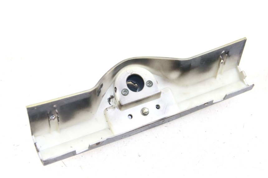 photo de Złączenie dolnej tylnej owiewki RAZZO STEED 125 (2012 - 2018) - Zoom stanu zużycia