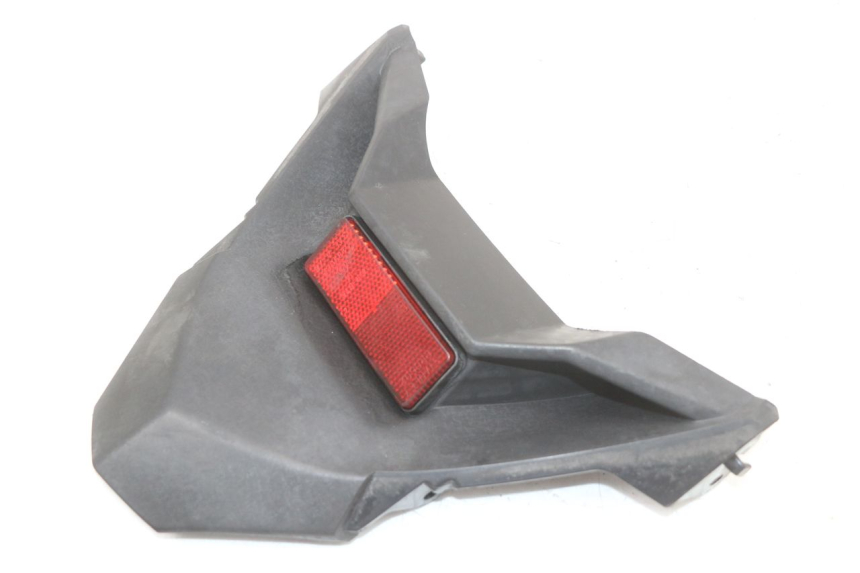 photo de Złącze dolnej tylnej owiewki YAMAHA XMAX X-MAX ABS 125 (2017 - 2020) - Zoom stanu zużycia