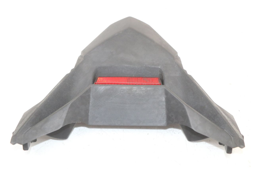 photo de Złącze dolnej tylnej owiewki YAMAHA XMAX X-MAX ABS 125 (2017 - 2020) - Inny kąt widzenia