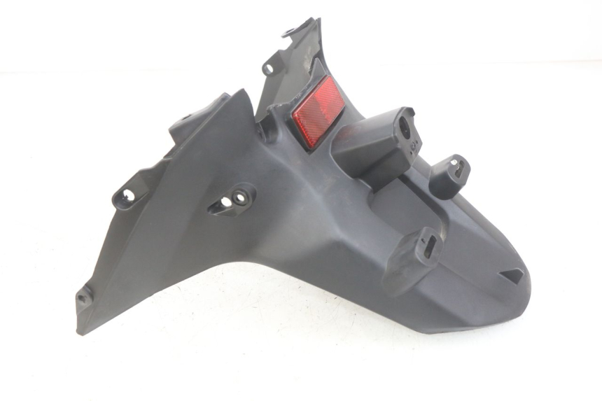 photo de Złącze dolnej tylnej owiewki SYM X-PRO 4T 50 (2014 - 2021) - Inny kąt widzenia