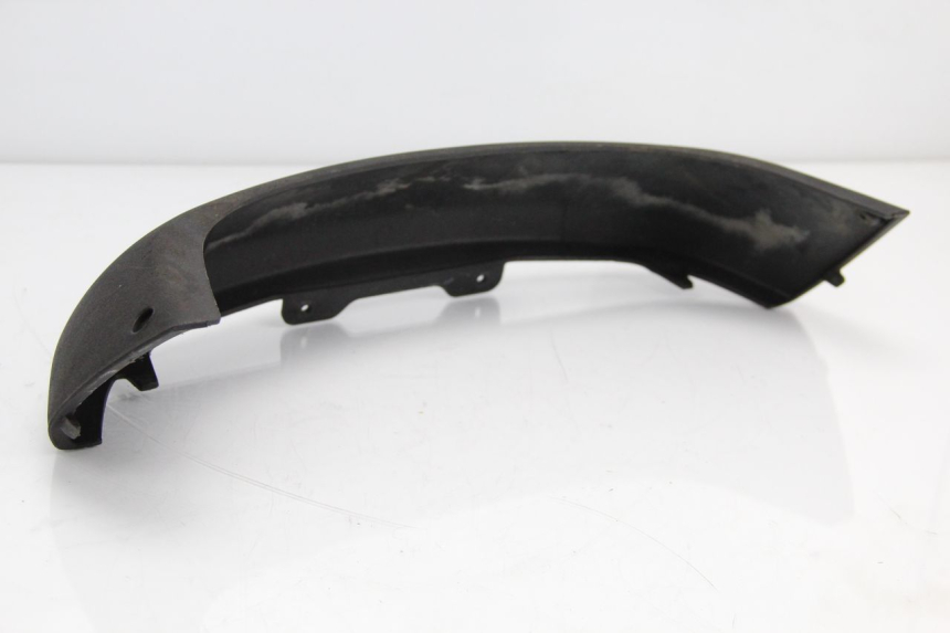 photo de Złącze dolnej tylnej owiewki PIAGGIO X9 125 (2000 - 2003) - Zoom stanu zużycia