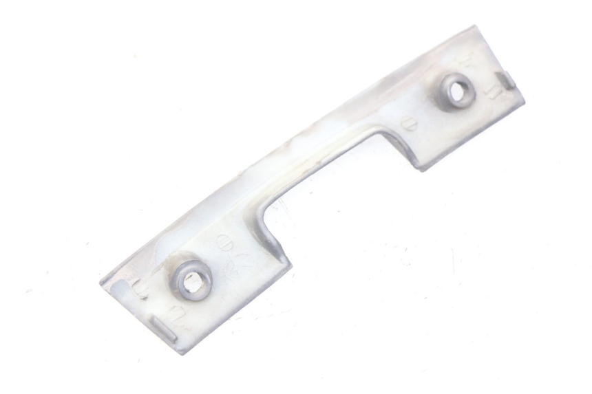 photo de Złącze dolnej tylnej owiewki YIYING YY50QT-10 50 (2007 - 2022) - Szczegół części