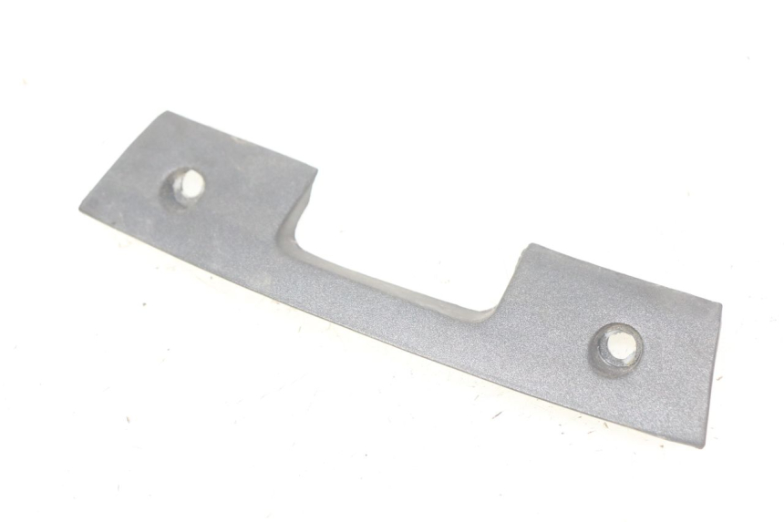 photo de Złącze dolnej tylnej owiewki YIYING YY50QT-10 50 (2007 - 2022) - Zoom stanu zużycia