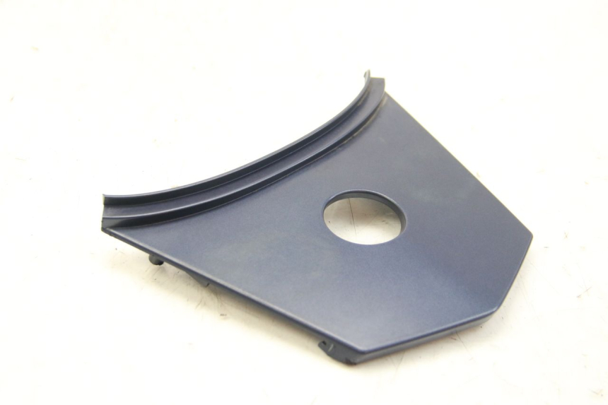 photo de Złącze owiewki tylnej SYM JET 14 4T 50 (2018 - 2022) - Zoom stanu zużycia