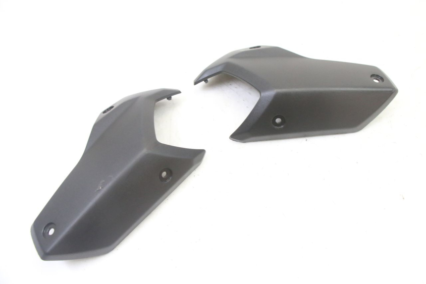 photo de Złącze tylnej owiewki PEUGEOT KISBEE 4T 50 (2018 - 2022) - Inny kąt widzenia