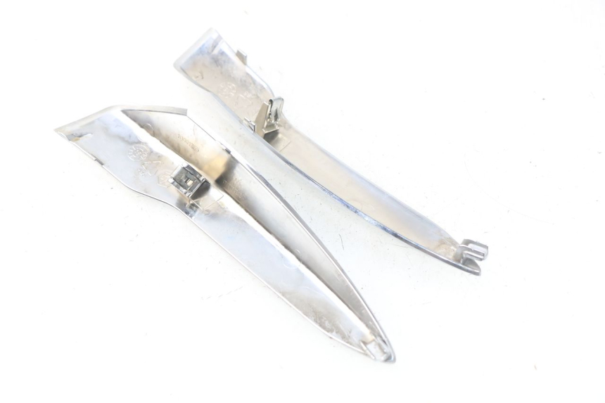 photo de Złącze owiewki tylnej PIAGGIO LIBERTY IGET 4T 50 (2015 - 2020) - Szczegół części