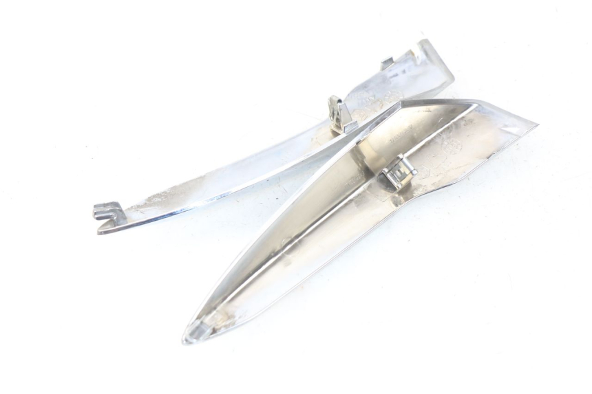 photo de Złącze owiewki tylnej PIAGGIO LIBERTY IGET 4T 50 (2015 - 2020) - Widok ogólny