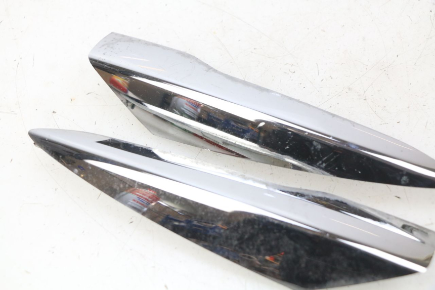 photo de Złącze owiewki tylnej PIAGGIO LIBERTY IGET 4T 50 (2015 - 2020) - Szczegół części