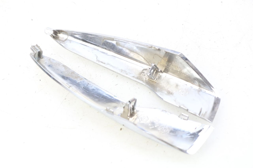 photo de Złącze owiewki tylnej PIAGGIO LIBERTY IGET 4T 50 (2015 - 2020) - Inny kąt widzenia