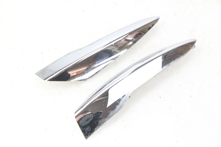 photo de Złącze owiewki tylnej PIAGGIO LIBERTY IGET 4T 50 (2015 - 2020) - Widok ogólny