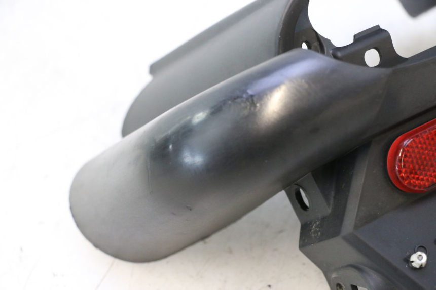 photo de Złącze owiewki tylnej PEUGEOT LUDIX ONE 50 (2004 - 2013) - Zbliżenie techniczne