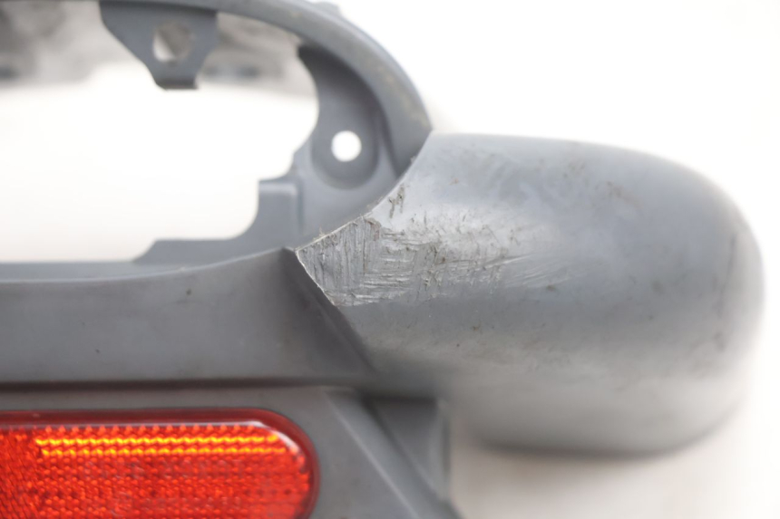photo de ZŁĄCZE OWIEWKI TYLNEJ PEUGEOT LUDIX ONE 50 (2004 - 2006) - Zoom stanu zużycia