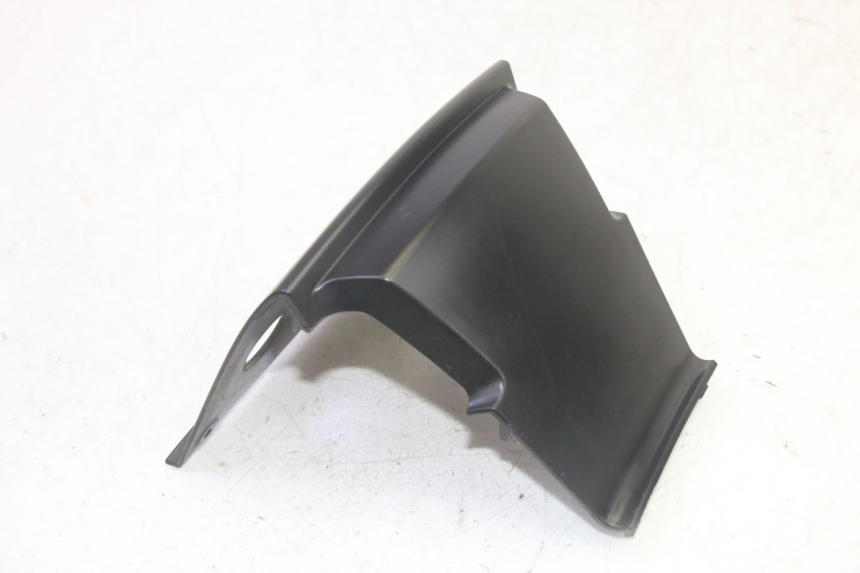 photo de Złącze owiewki tylnej PIAGGIO MP3 HPE 350 (2018 - 2020) - Szczegół części